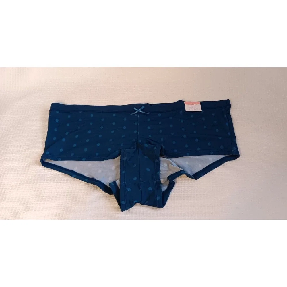 Lane Bryant style women